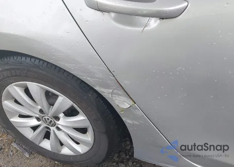 2013 Volkswagen Passat 2.5L S z USA, uszkodzony, nr VIN 1VWAH7A3XDC042630